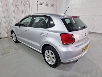 Used Volkswagen Polo 2010 for sale - 78738956: Photo