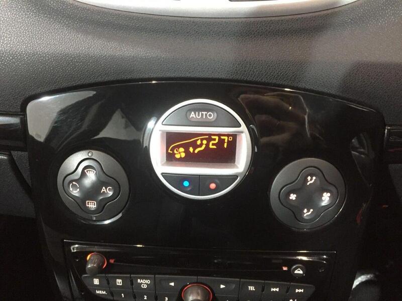 Used Renault Clio 2010 for sale - 77668083: Photo 18