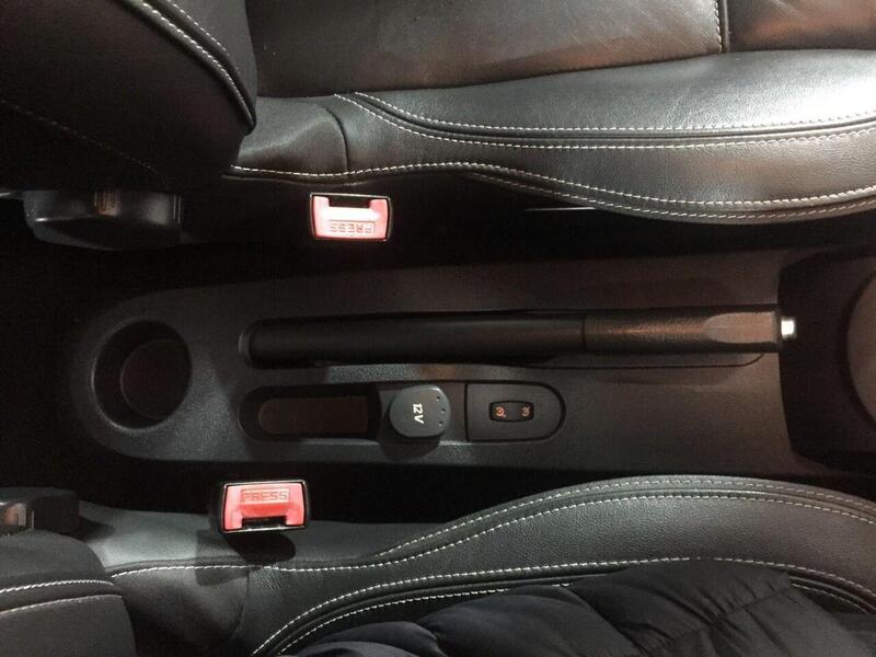 Used Renault Clio 2010 for sale - 77668083: Photo 21