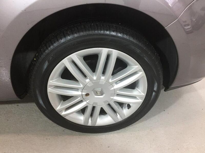 Used Renault Clio 2010 for sale - 77668083: Photo 33