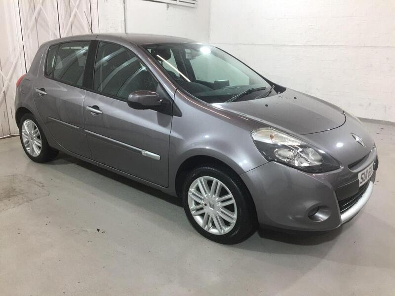 Used Renault Clio 2010 for sale - 77668083: Photo 37