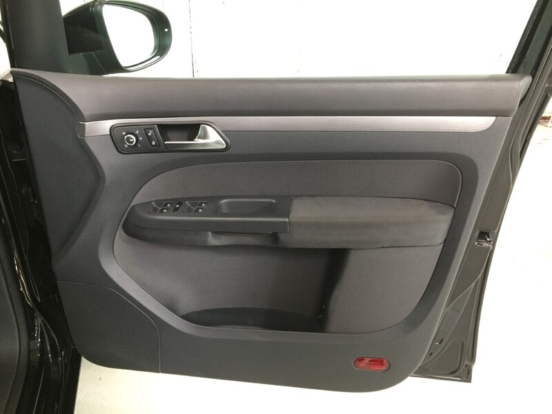 Used Volkswagen Touran 2025 for sale - 76407136: Photo 8