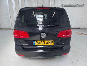 Used Volkswagen Touran 2011 for sale - 78758515: Photo
