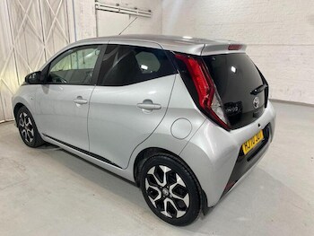 Used Toyota AYGO 2020 for sale - 79392471: Photo
