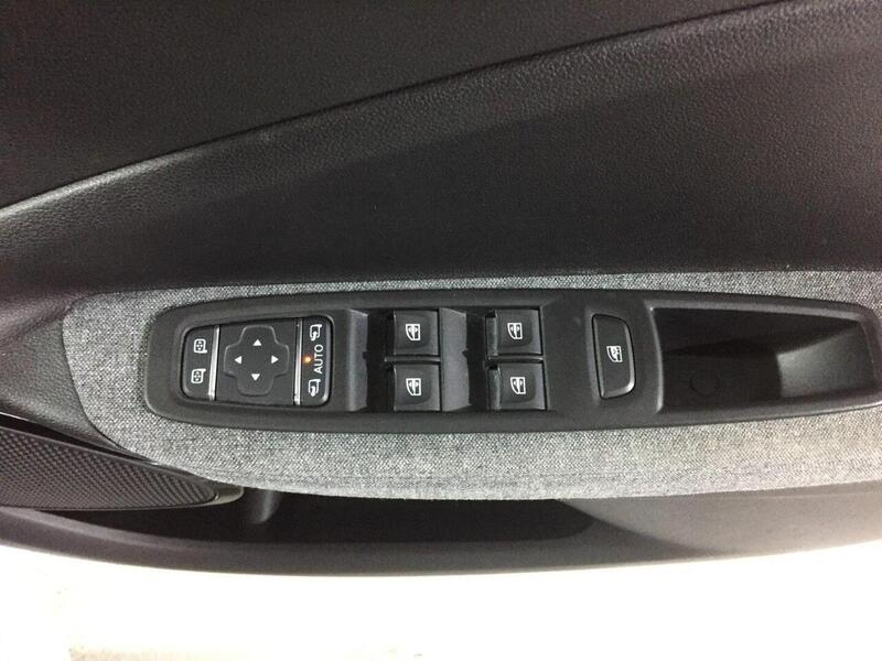 Used Renault Zoe 2020 for sale - 78111475: Photo 10