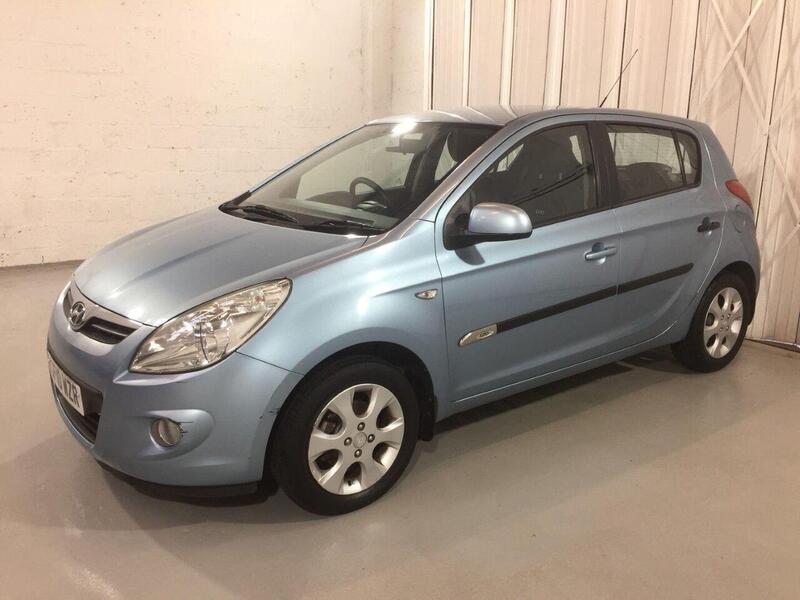 Used Hyundai i20 2010 for sale - 77880691: Photo 5