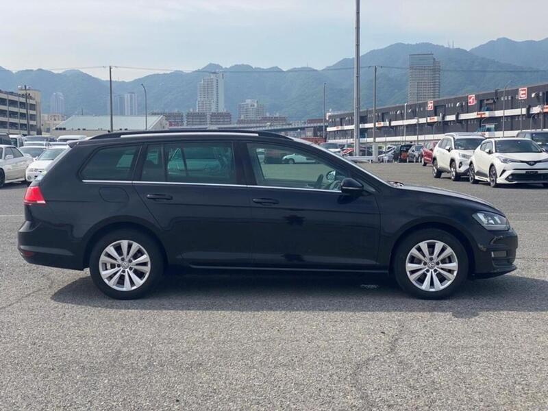 Used Volkswagen Golf 2025 for sale - 76403209: Photo 1