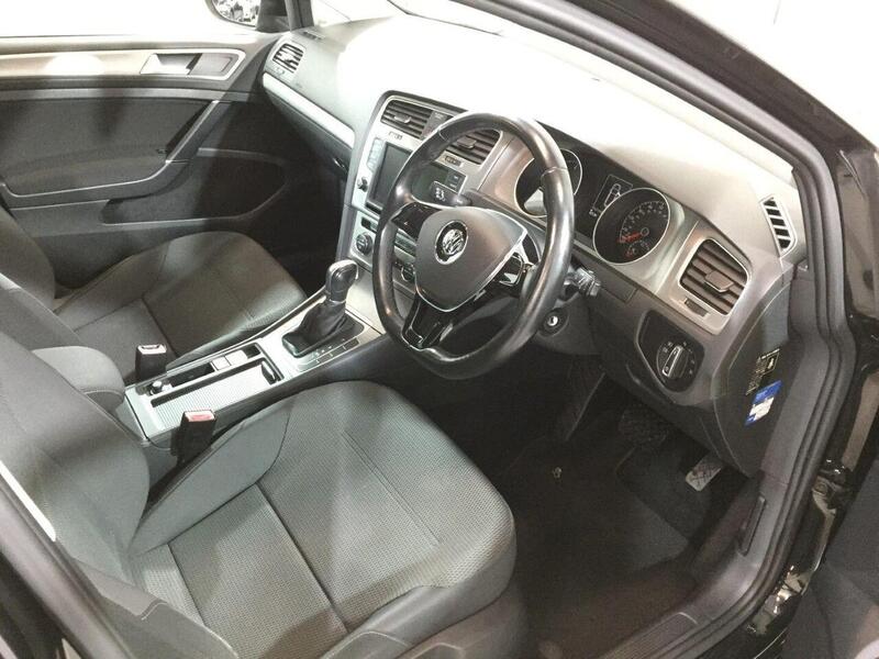 Used Volkswagen Golf 2015 for sale - 76403209: Photo 10