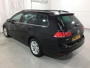 Used Volkswagen Golf 2015 for sale - 76403209: Photo