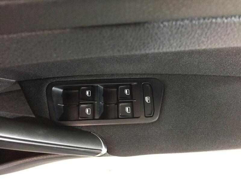 Used Volkswagen Golf 2015 for sale - 76403209: Photo 9