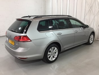 Used Volkswagen Golf 2015 for sale - 76407162: Photo