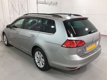 Used Volkswagen Golf 2015 for sale - 76407162: Photo