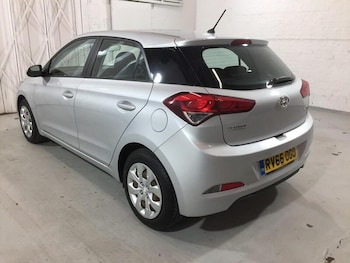 Used Hyundai i20 2016 for sale - 77349668: Photo