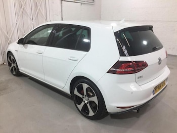 Used Volkswagen Golf 2015 for sale - 78242112: Photo