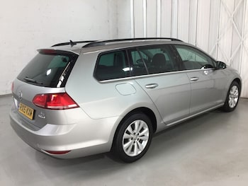Used Volkswagen Golf 2015 for sale - 76407144: Photo