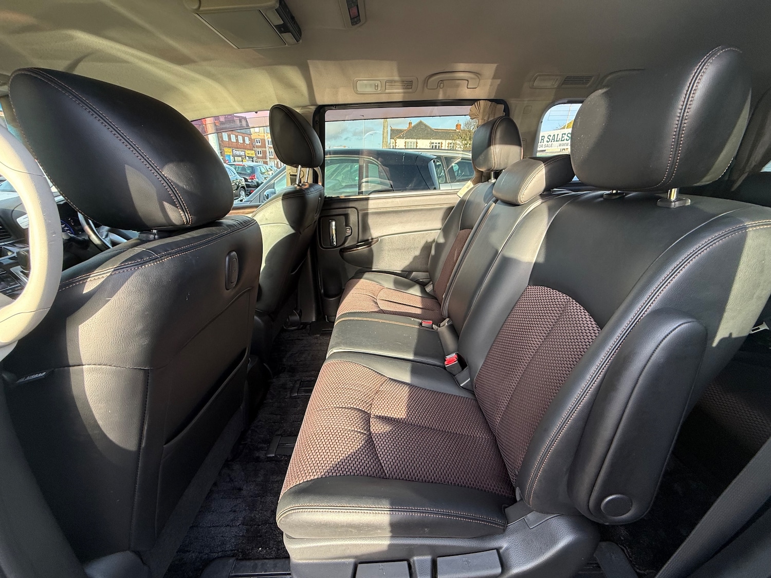 Used Nissan Elgrand 2020 for sale - 77180035: Photo 10