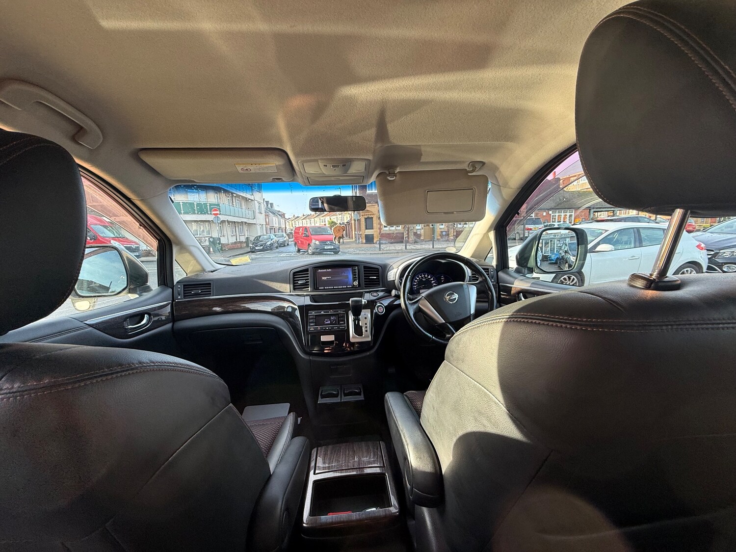 Used Nissan Elgrand 2020 for sale - 77180035: Photo 13