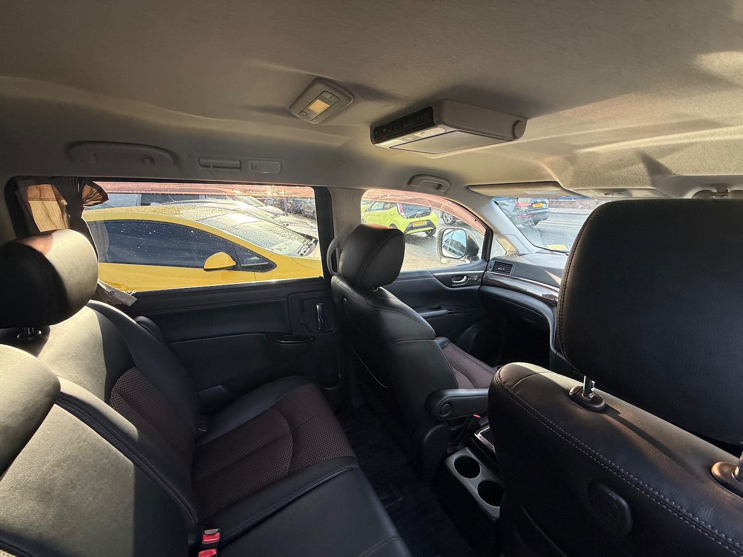 Used Nissan Elgrand 2020 for sale - 77180035: Photo 23