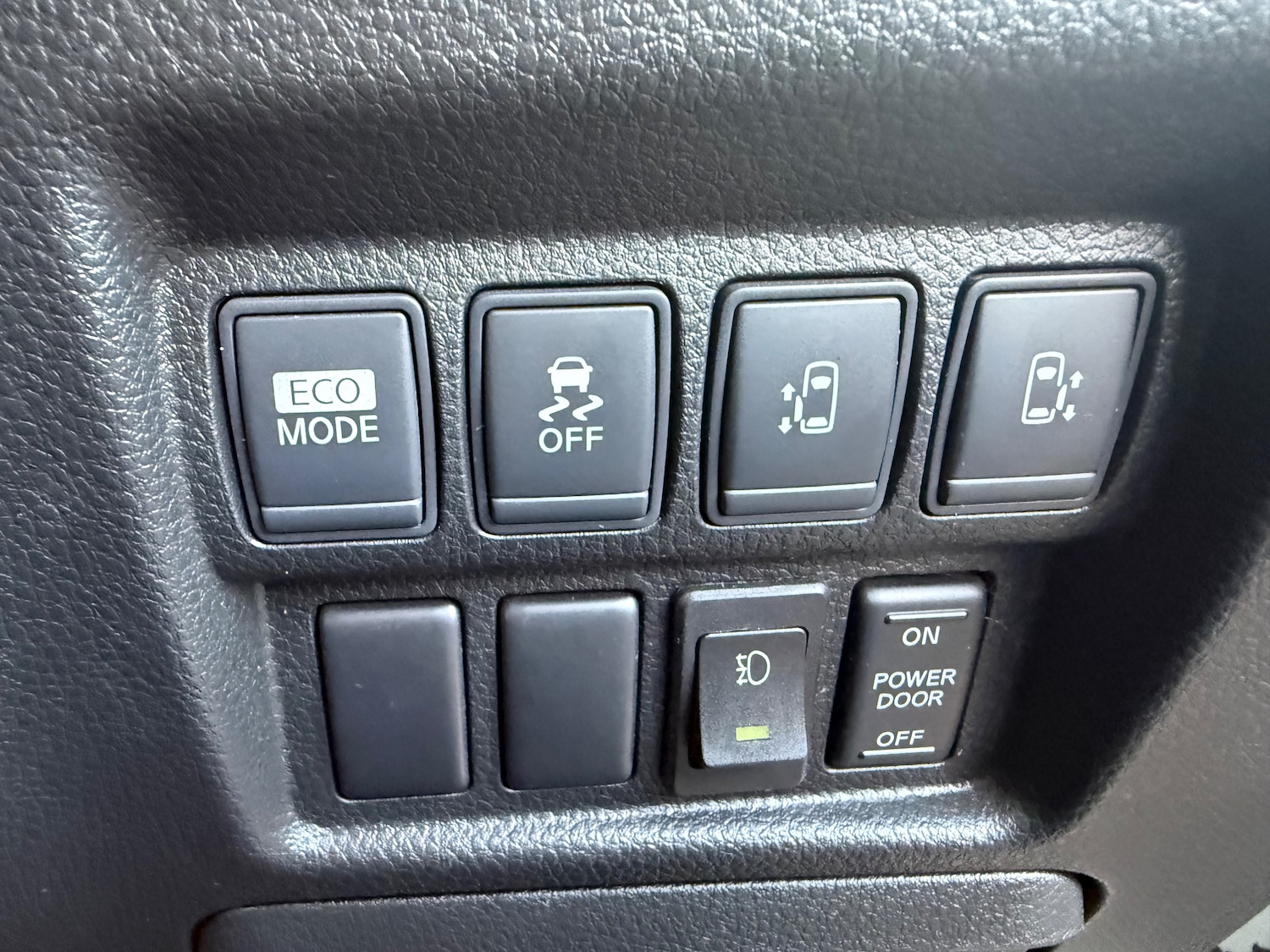 Used Nissan Elgrand 2020 for sale - 77180035: Photo 28