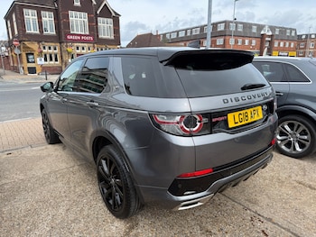 Used Land Rover Discovery Sport 2018 for sale - 75407303: Photo