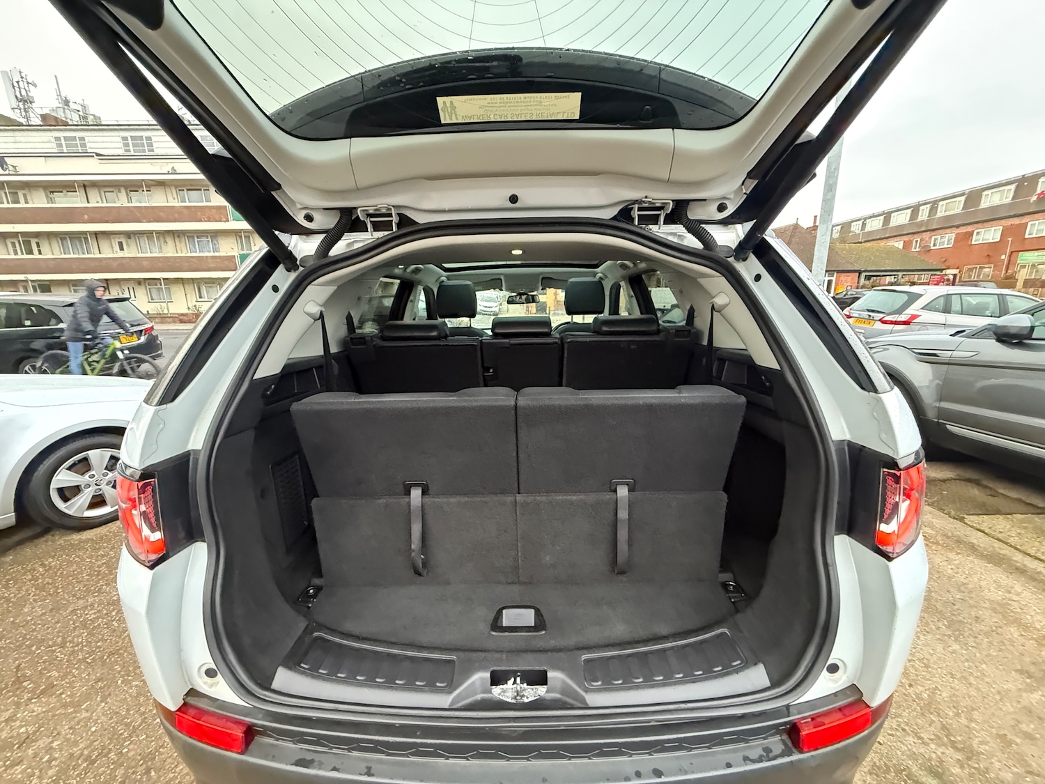 Used Land Rover Discovery Sport 2015 for sale - 76836565: Photo 12