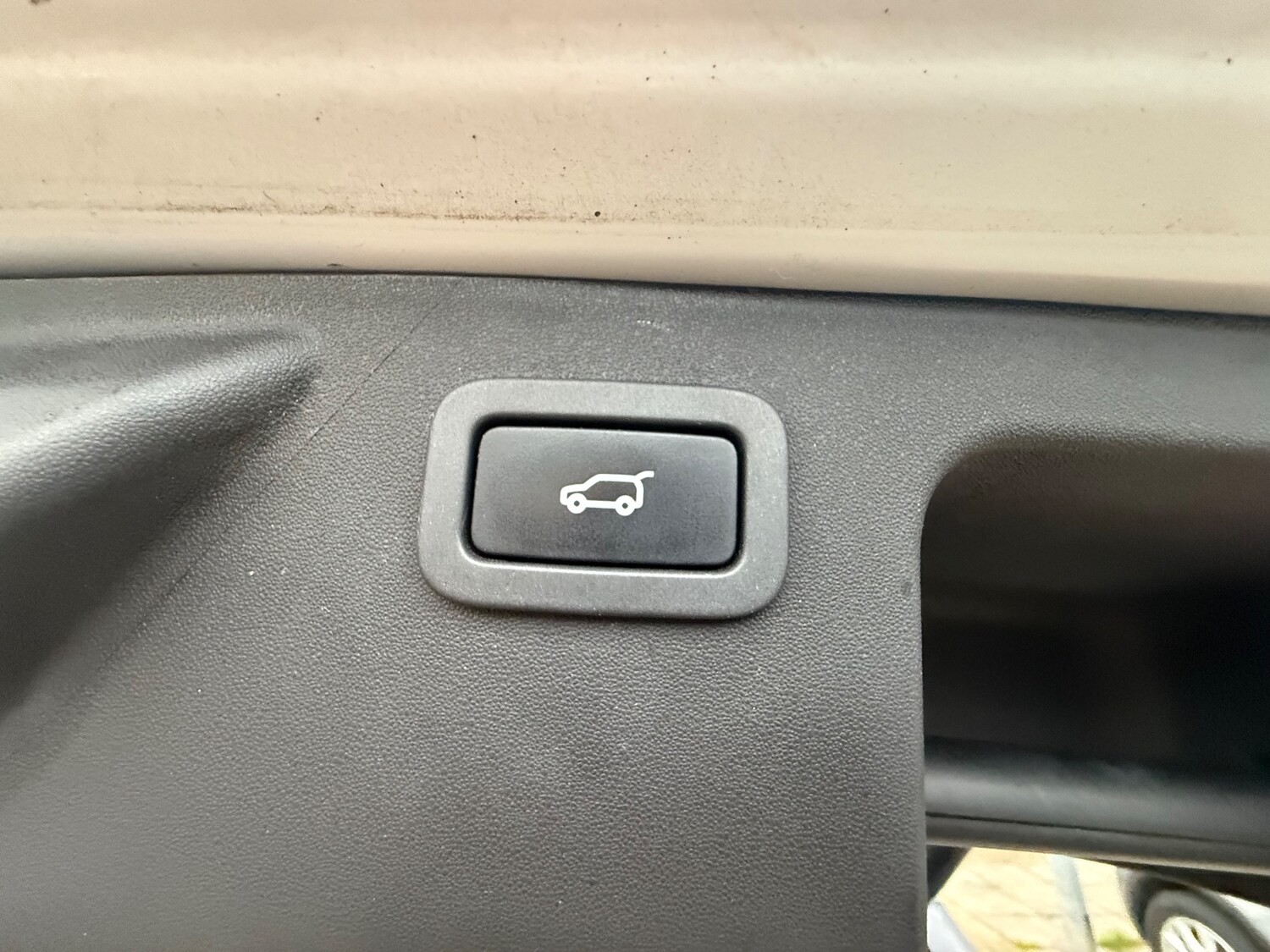 Used Land Rover Discovery Sport 2015 for sale - 76836565: Photo 16