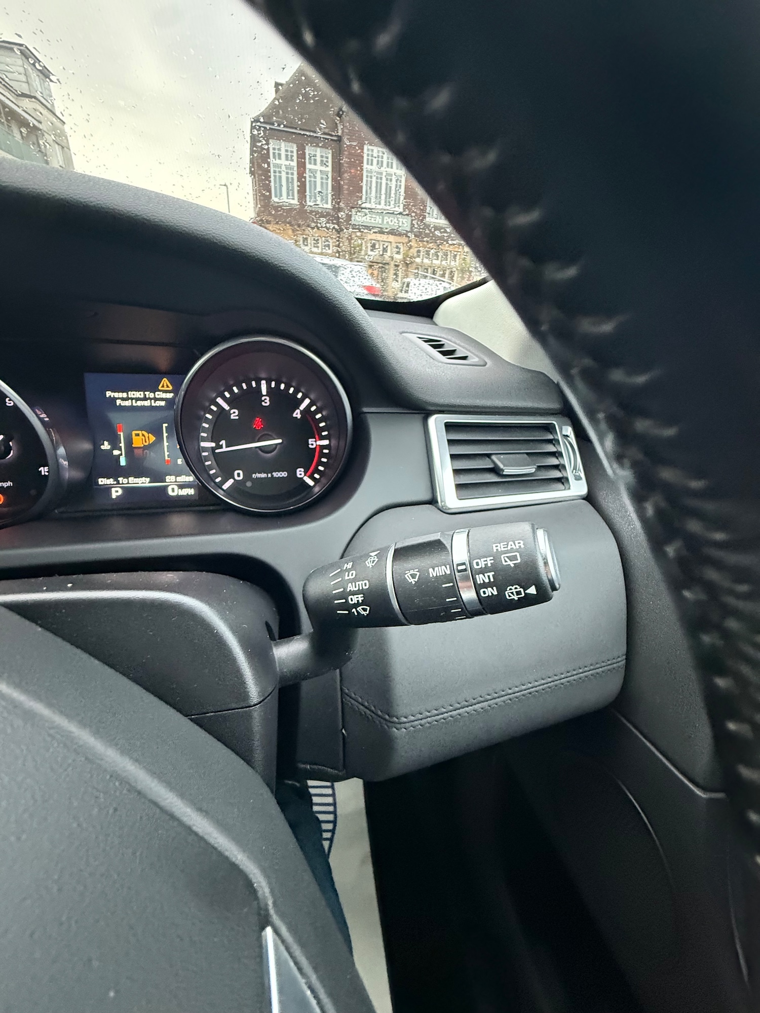 Used Land Rover Discovery Sport 2015 for sale - 76836565: Photo 35