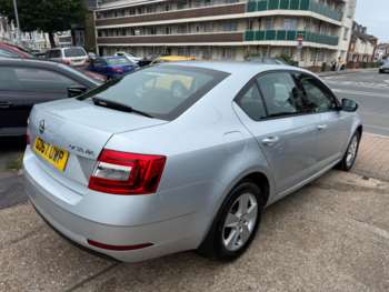 Used Skoda Octavia 2018 for sale - 75261441: Photo