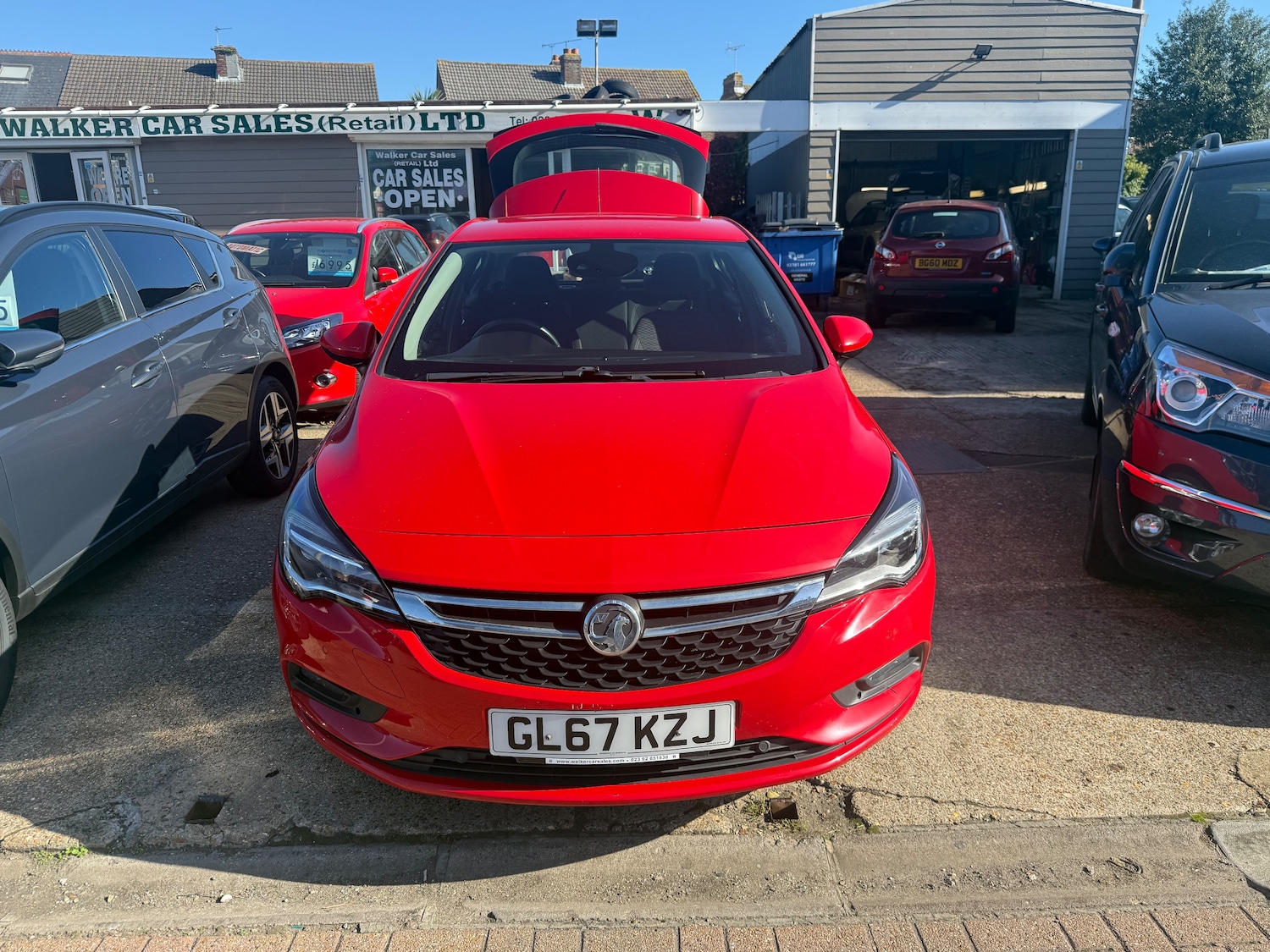 Used Vauxhall Astra 2017 for sale - 76143666: Photo 2