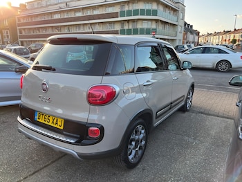 Used Fiat 500L 2015 for sale - 79104817: Photo