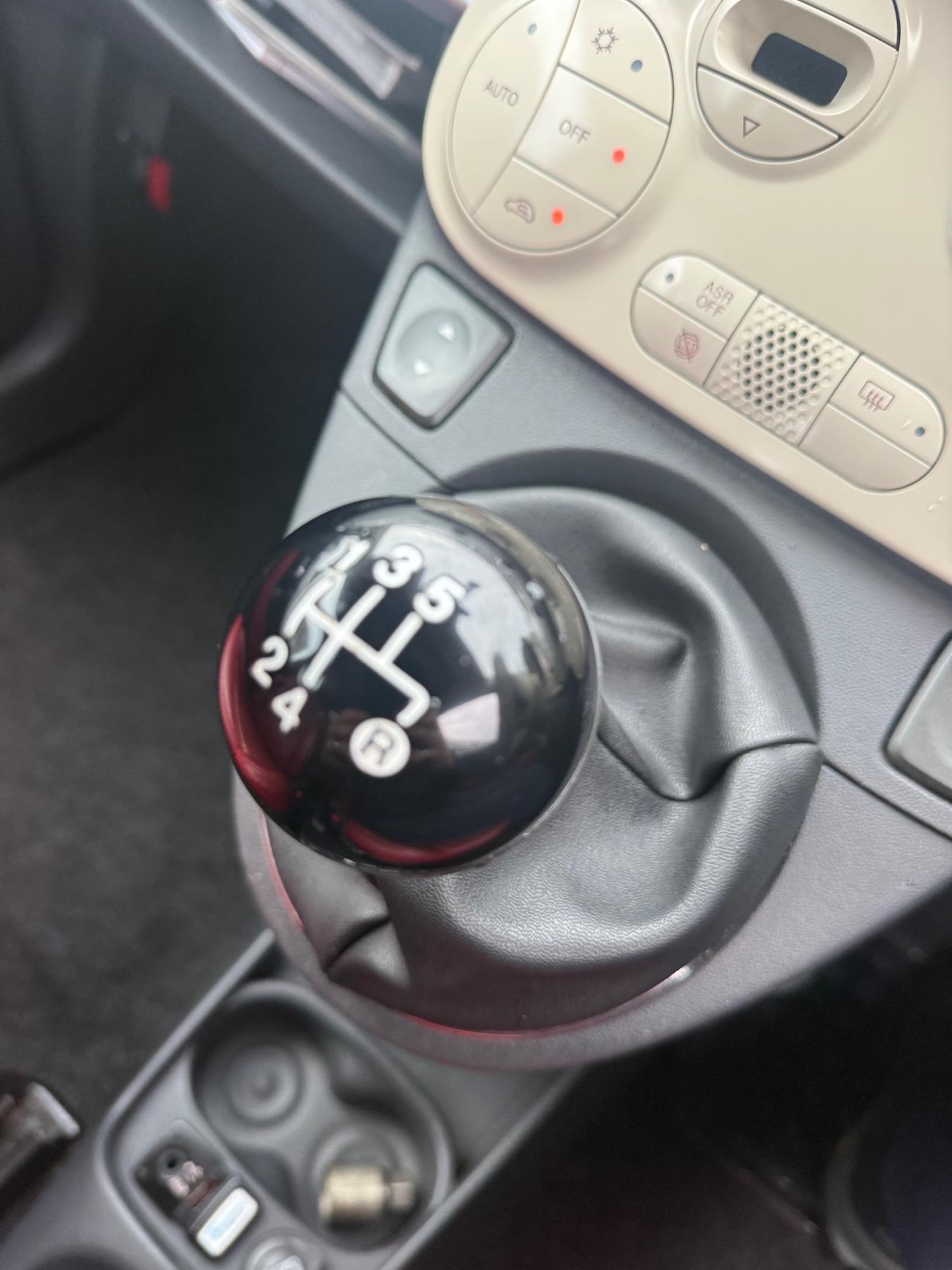 Used Fiat 500C 2011 for sale - 76341028: Photo 16