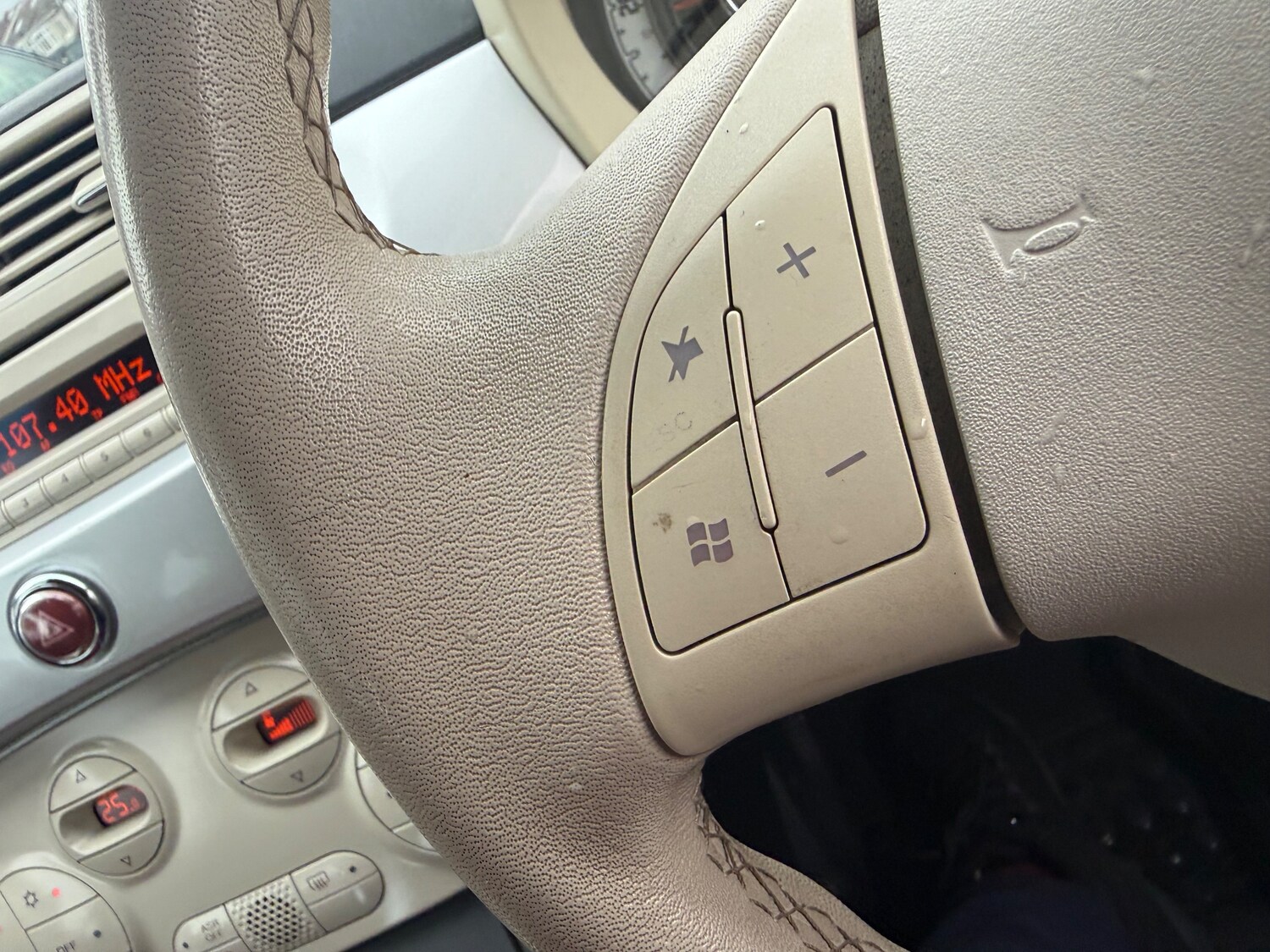 Used Fiat 500C 2011 for sale - 76341028: Photo 20