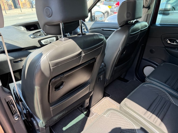 Used Renault Grand Scenic 2016 for sale - 75550035: Photo 11