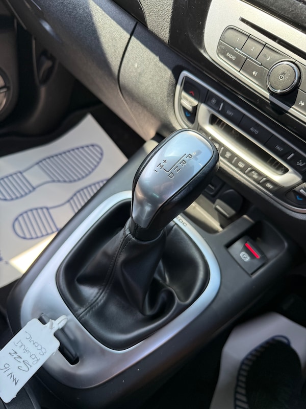Used Renault Grand Scenic 2016 for sale - 75550035: Photo 23