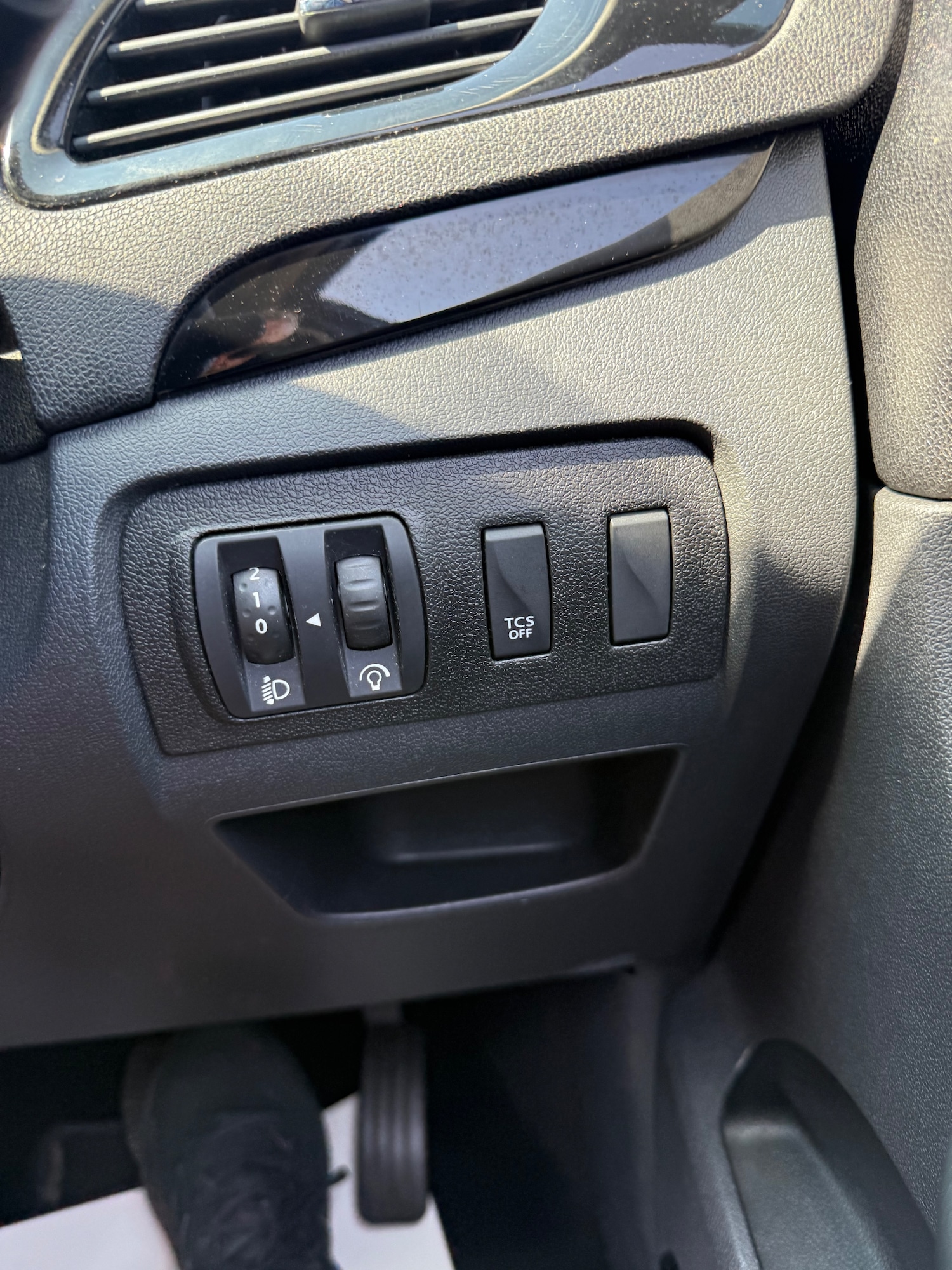 Vehicle 28
