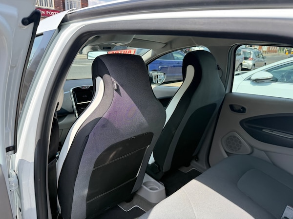 Used Renault Zoe for sale - 74182522: Photo 10