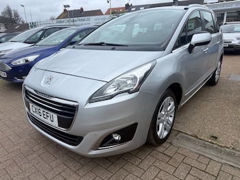 Used Peugeot 5008 2016 for sale - 77590467: Photo