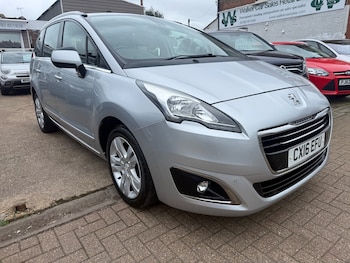 Used Peugeot 5008 2016 for sale - 77590467: Photo
