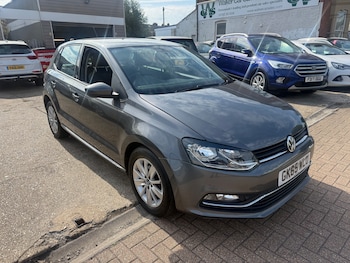 Used Volkswagen Polo 2015 for sale - 79354089: Photo