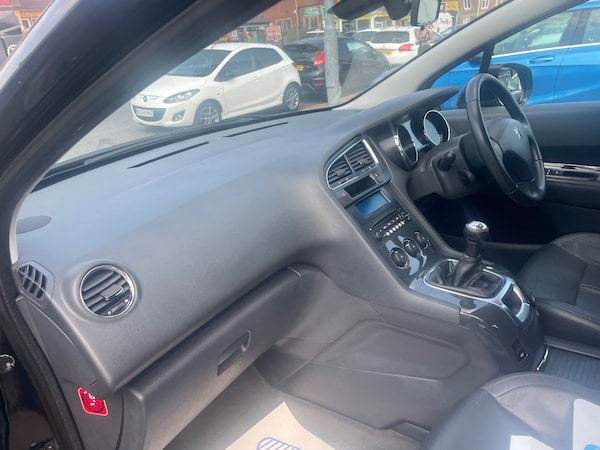 Used Peugeot 5008 2012 for sale - 75582349: Photo 20