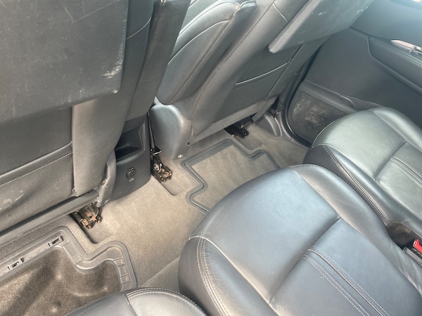 Used Peugeot 5008 2012 for sale - 75582349: Photo 28