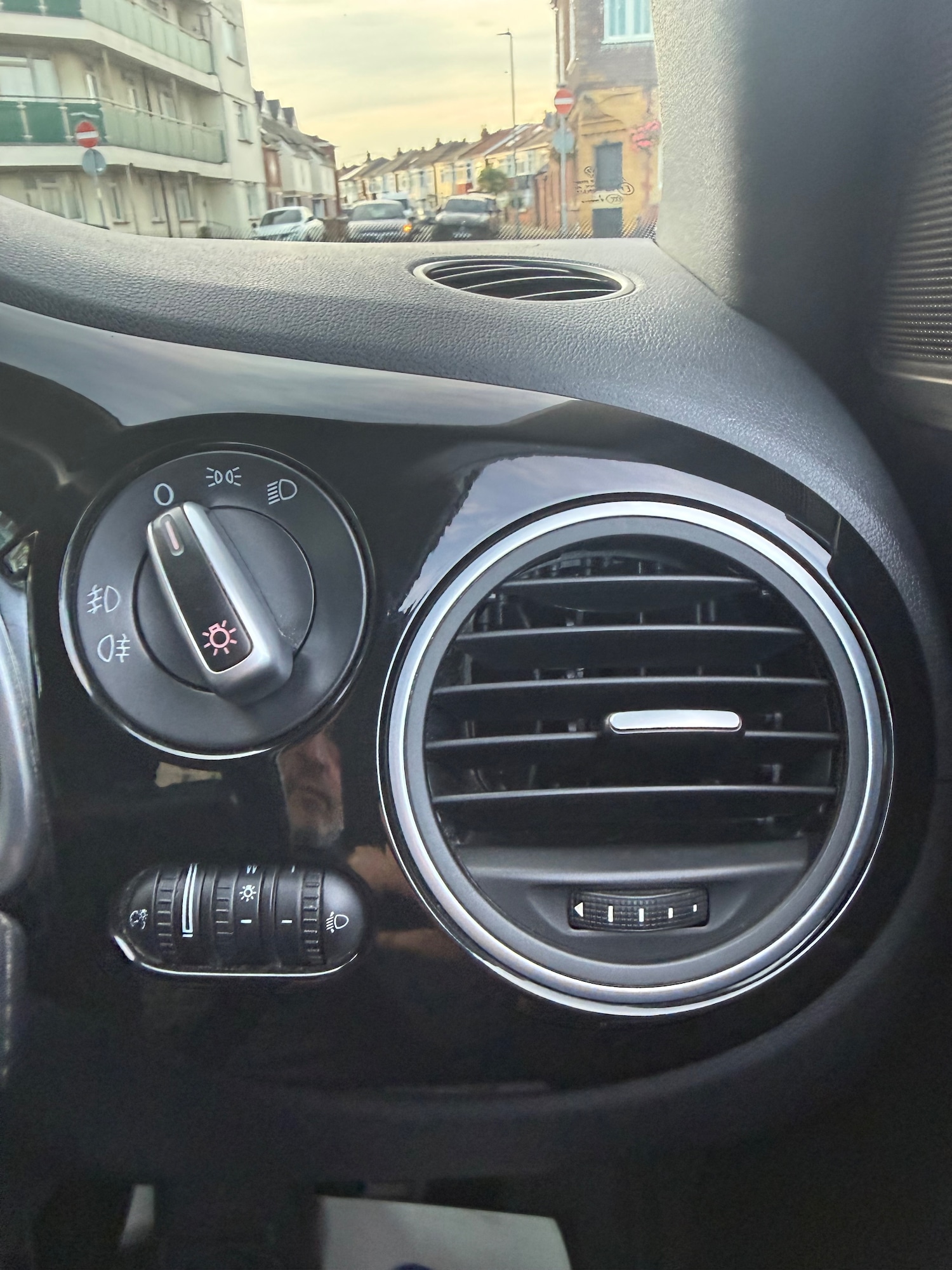 Used Volkswagen Beetle 2015 for sale - 77989794: Photo 25