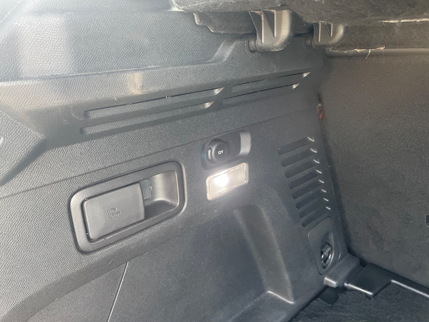 Used Peugeot 3008 2019 for sale - 75766611: Photo 12