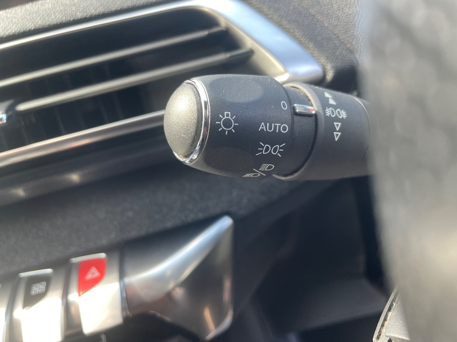 Used Peugeot 3008 2019 for sale - 75766611: Photo 21