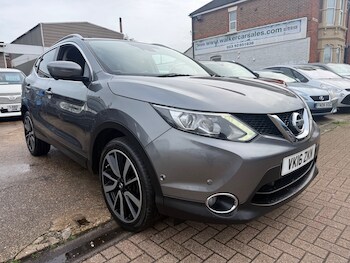 Used Nissan Qashqai 2016 for sale - 77327263: Photo