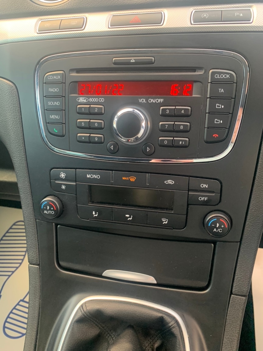 Used Ford S-Max 2013 for sale - 76143635: Photo 10