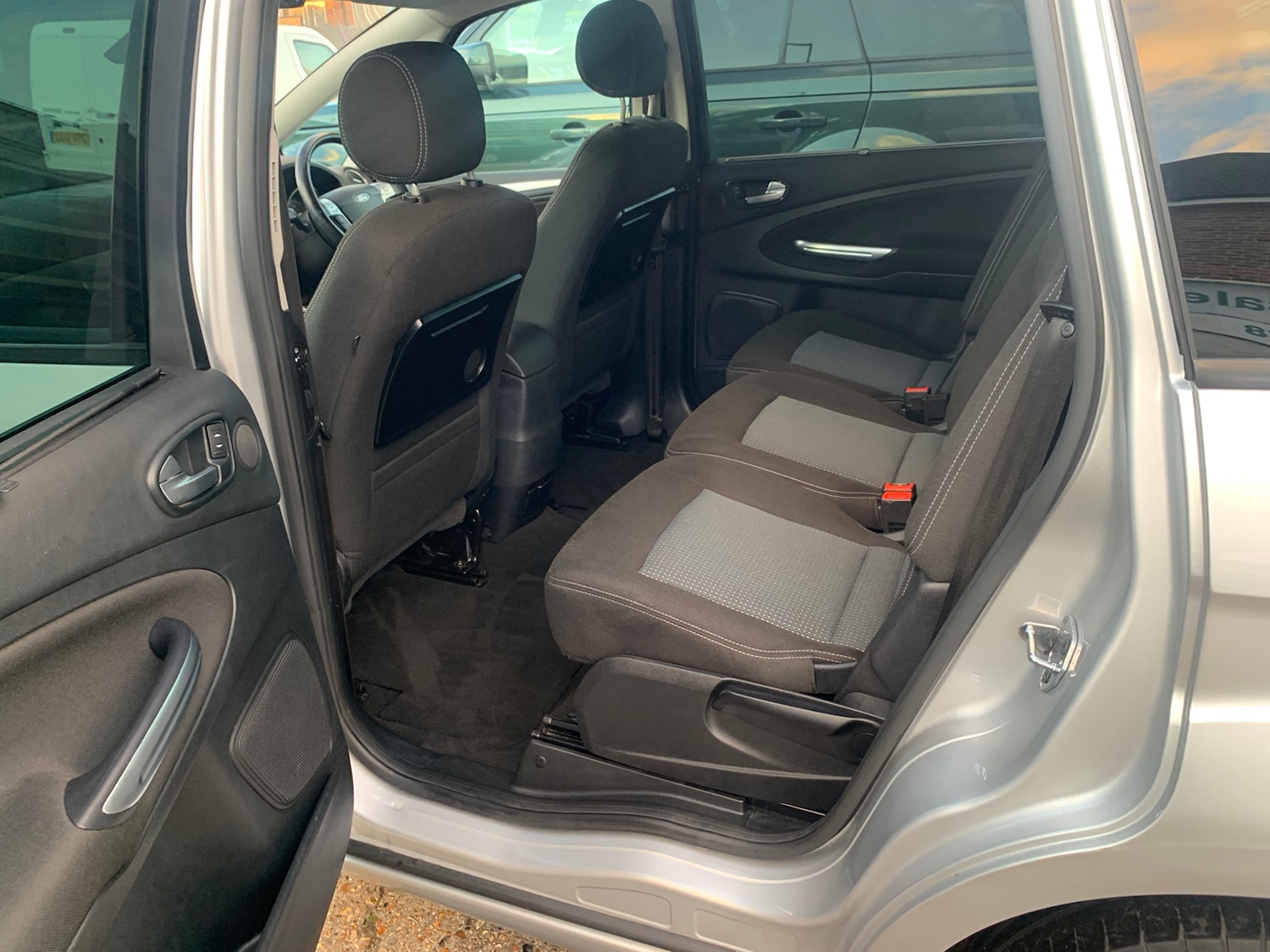 Used Ford S-Max 2013 for sale - 76143635: Photo 18