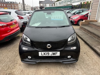 Used smart fortwo 2019 for sale - 75058210: Photo