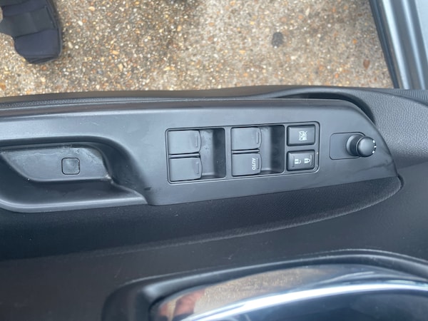 Used Suzuki Swift 2014 for sale - 75504708: Photo 7