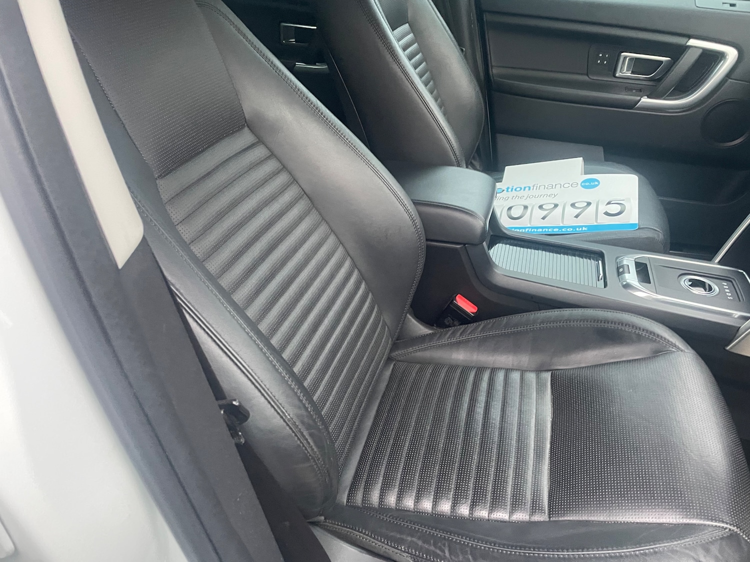 Used Land Rover Discovery Sport 2015 for sale - 76792459: Photo 16